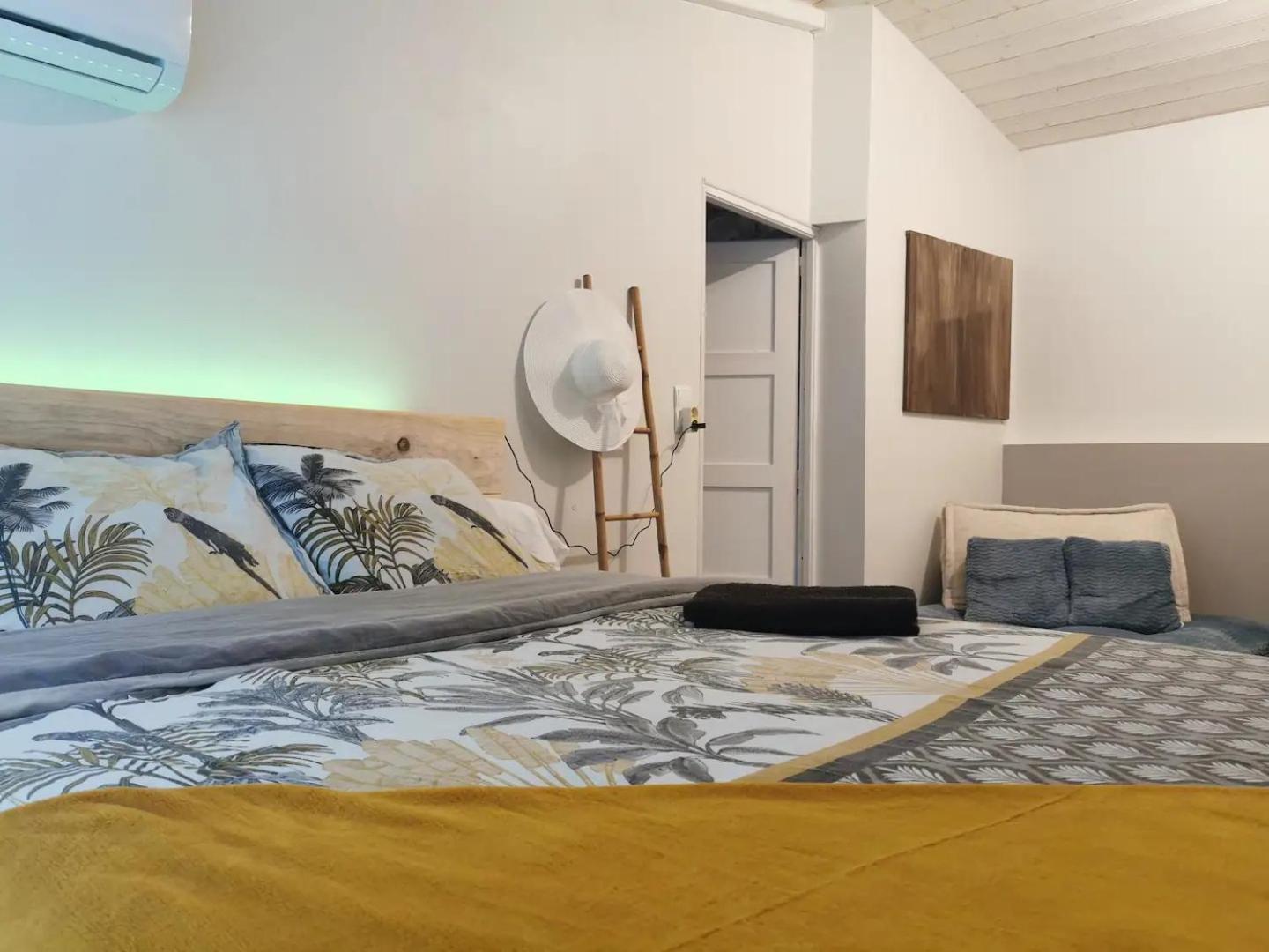 Апартаменты Chez Nathalie&Maxime Сорезе Экстерьер фото